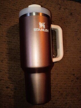 STANLEY ADVENTURE THE QUENCHER H2.0 FLOWSTATE TUMBLER 40 OZ ROSE QUARTZ GLOW